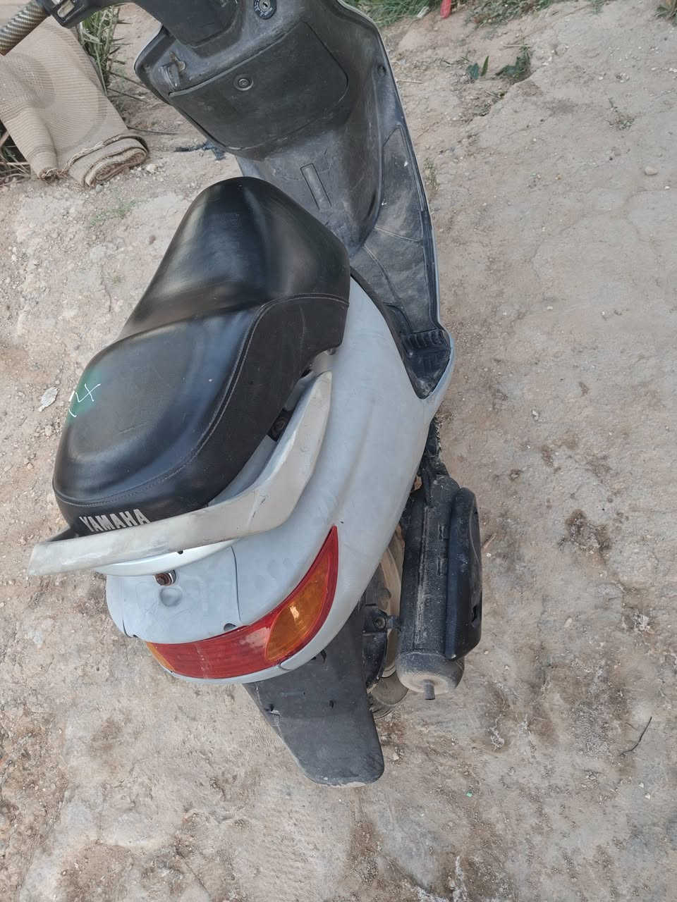 دراجه فراشه لون اسمنتي جديده وصار 5 اشهر من نزلته حاويه اي مصلح يعجبك تاخذه تفحص  نكره سلف ومناقصه بس بانزين
السعر 450 وبيه مجال بسيط
العنوان القاسم
***********
دراجه فراشه لون اسمنتي جديده وصار 5 اشهر من نزلته حاويه اي مصلح يعجبك تاخذه تفحص  نكره سلف ومناقصه بس بانزين
