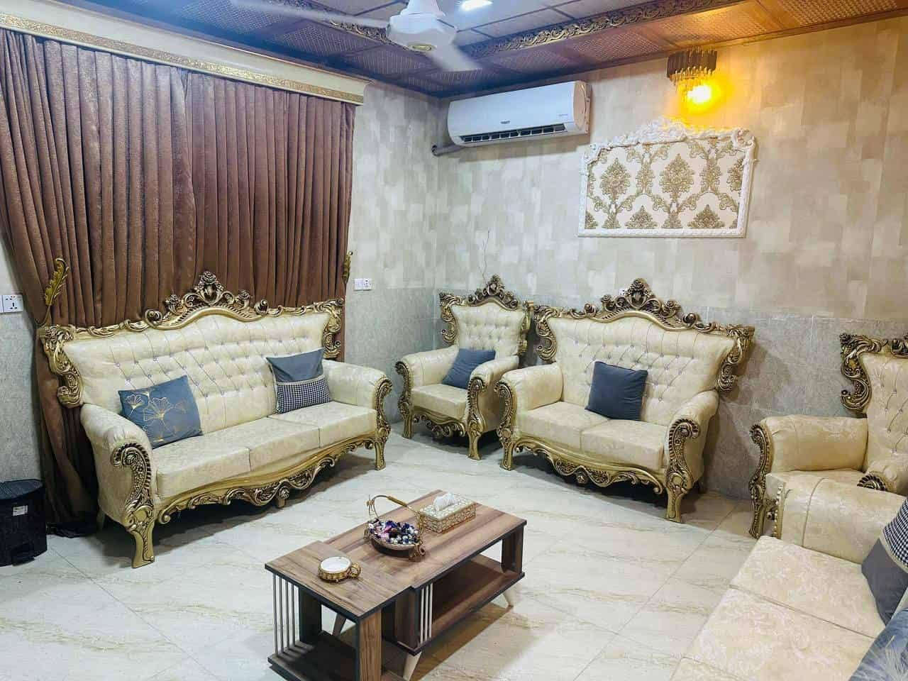 دار للبيع مع الغراض   مساحة ١٠٠ م طابو صرف طابقين حي الزهراء خلف مستشفى الانيس للاطفال [ لبيع على المبادرة او تسديد المبلغ على ٣ دفعات] حسب الاتفاق تفاصيل اكثر 
***********
