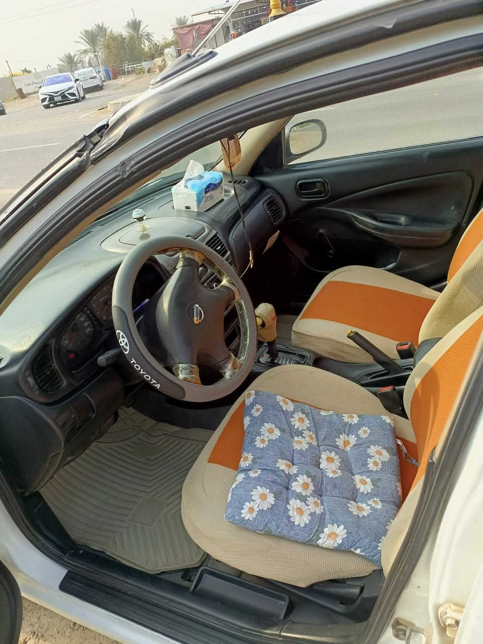 للبيع..
نيسان سني ياباني 2004
رقم بغداد بأسم اخويه
محرك و گير شرط
محرك اسود
تبريد ثلج
تخم تاير جديد
مشط ستيرن جديد 
بدون ضربة قوية او دواخل
السيارة بيها القمارة مرشوشة جمالية لأن چان عليها لاصق(فابلون) من شايلنه مشلع الصبغ وراشينها وكلشي مبين وتجي تشوف بعينك
بيها صبغ راس الچاملغ وزاوية البنيد الصفحة اليمنه
وبيها شويه صبغ يم البگ لايت اليسار
كلشي بيها وضحته
رايدها ب 83 وبيها شويه مجال
صلاح الدين قضاء بلد ناحية يثرب 
***********
اخوان الشراي يتصل ويدلل
مايعجبك المنشور اترك كلمة طيبة واعبر المنشور وحياك الله 
والسوگ كلشي بي
