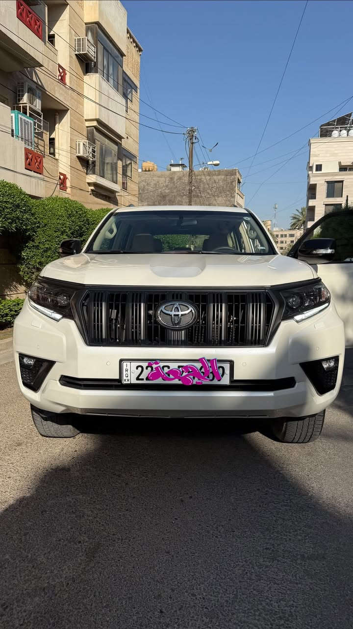 سلام عليكم جمعة مباركة عليكم  

برادو 2023 TXS ساز لون ابيض ماشيه 43 
سياره جديده مال بيت تحويل ثاني يوم رقم اربيل 

السياره موضحه بل الفيديو والسونار بل الفيديو موجود 
مكانها كاظميه 

***********
***********

 السعر 44.500 بيه مجال حك الجيه
