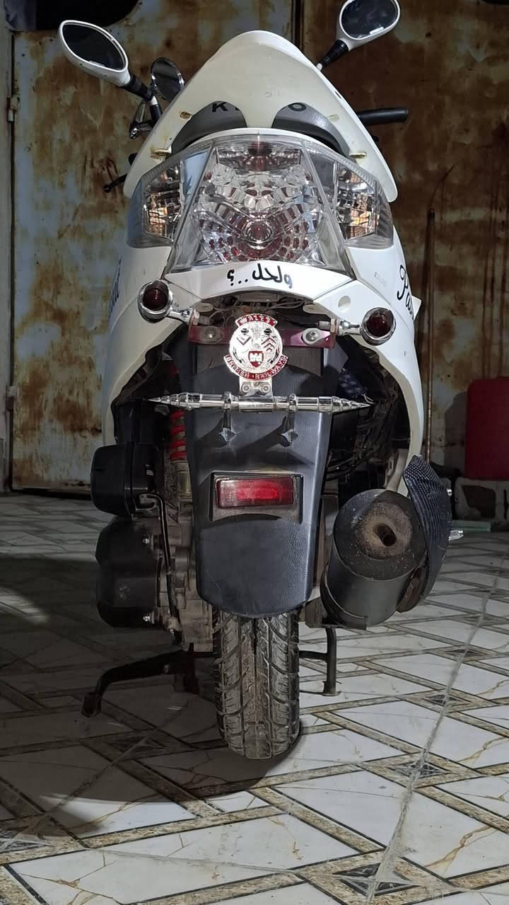 السلام عليكم اخوان دراجه للبيع  گامگوv2 بوليسي 150 دراجه خير من لله كلشي شغال بيها مكينه شرط لفحص وين ما تريد افحص موديل 2017  ام الكامره  مكاني شطره   الشراي يتصال عليه لو يدخلي خاص ومايكون خاطره اله طيب ***********
