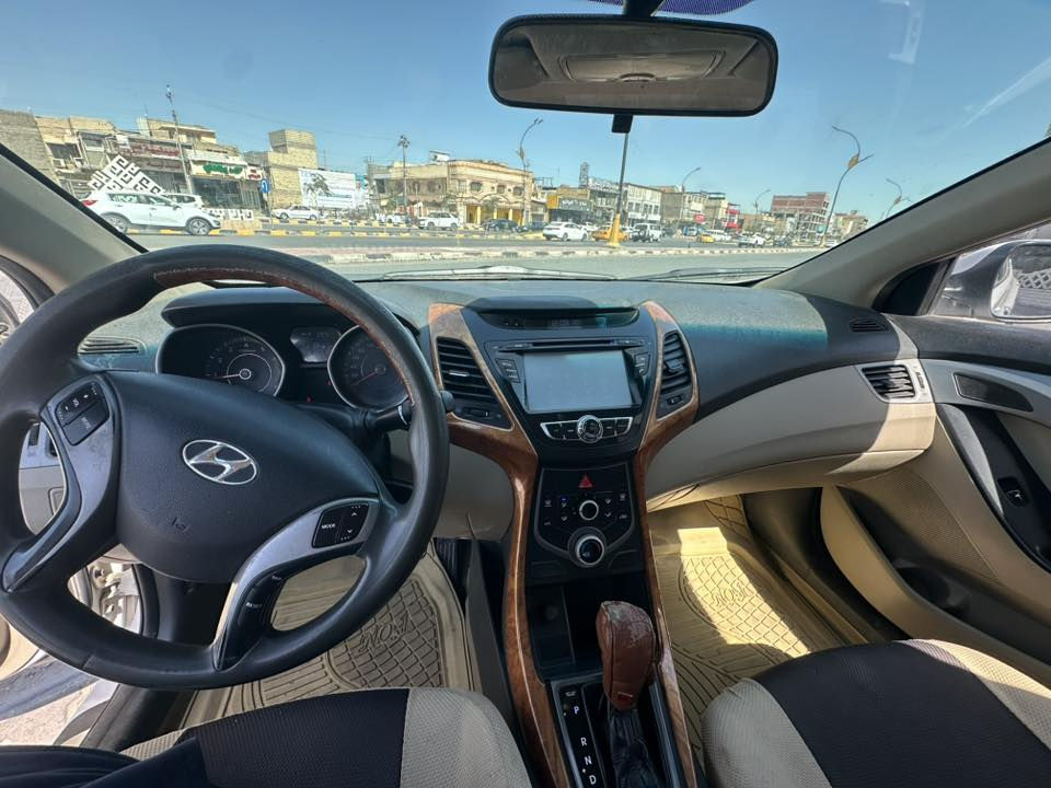 السلام عليكم 
الانتره 2016 فول موصفات عده البصمه محرك 1800
السياره مكفوله كفاله عامه رقم نجف تحويل ثاني يوم
بيه بارد بل جاملغ الوره السياره جديده كير ومحرك 
للاستفسار ***********
