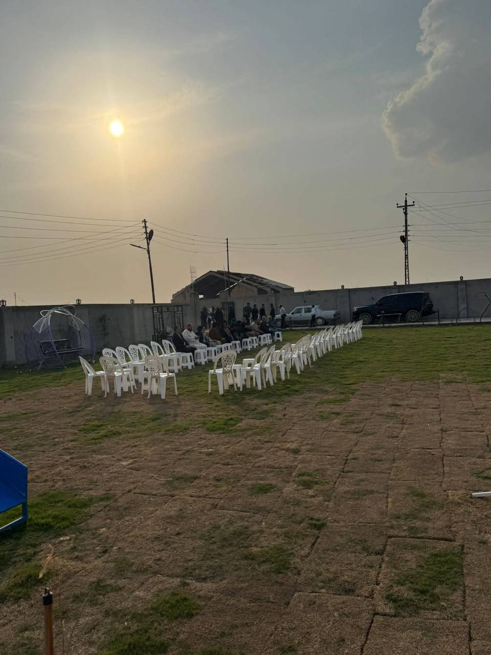 🌿✨ مزرعة للإيجار – أجواء راحة وهدوء ✨🌿
تبحث عن مكان هادئ تقضي بيه وقت ممتع ويا الأهل والأصدقاء؟
فرصتك هسه!
🏡 مزرعة متكاملة للإيجار
✔️ مساحات خضراء واسعة
✔️ جلسات مريحة ومظللة
✔️ مناسبة للعوائل والمناسبات
✔️ توفر ماء وكهرباء
✔️ أجواء طبيعة وهواء نقي
🔥 مثالية المناسبات حفلات عقد القران حنه عرس مزرعه مناسبه جدا 
🎉 الحفلات
👨‍👩‍👧‍👦 اللمات العائلية
📸 التصوير والاستجمام
📍 الموقع: (قرب بسماية ب10 دقايق )
📞 للحجز والاستفسار: (***********)
🌟 احجز هسه وخلي يومك مختلف! 🌟
رجل الجدي
