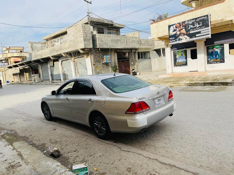 بۆفرۆشتن

٢٠٠٥

بەسمە رەش

سوکان کارەبایو کوشن کارەبای مەزبوت

بریکیشی بەستراوە  

شاهینەی ٨٢

کامل جاهیز شوین لەحیمەکانیش دووبارە لەحیم کراوەتەوە 

دەحامی بۆ دەحامی بەشەرت

شوختو چالو چۆلی نیە 

کەفەر گۆراو نیە بەشەرتی هەزار وەستا

شوین موسەکانیشی هەر پیوەدیار نیە کە بۆیاخ کراوەتەوە 

دوورەنگ نیە

دەشبولی شکاوی تیانیە 

شوین چوارقورنە

$٥١
ژ.م***********
