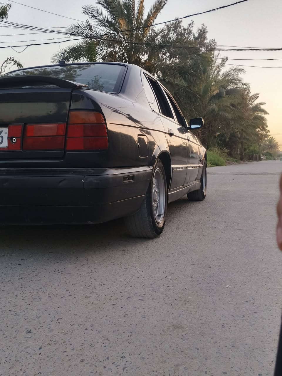 سلام عليكم

  للبيع BMW موديل 1993 رقم اربيل لوجه جديدة سنويه ناففذه شرط التحويل كهربائيات شغاله كير مكينه اكسل خير من الله حداديه زينه بيه طخه بل بخشم البنيد  ماواصله داخل سياره كاعده حلوه غرفة مخمل فتحه سقف شغاله
بيها هواي تفاصيل  تعال وأحنه بلخدمه
للبيع BMW موديل 1993 رقم اربيل لوجه جديدة سنويه ناففذه شرط التحويل كهربائيات شغاله كير مكينه اكسل خير من الله حداديه زينه بيه طخه بل بخشم البنيد  ماواصله داخل سياره كاعده حلوه غرفة مخمل فتحه سقف شغاله *********** وبيك خير ودلل
