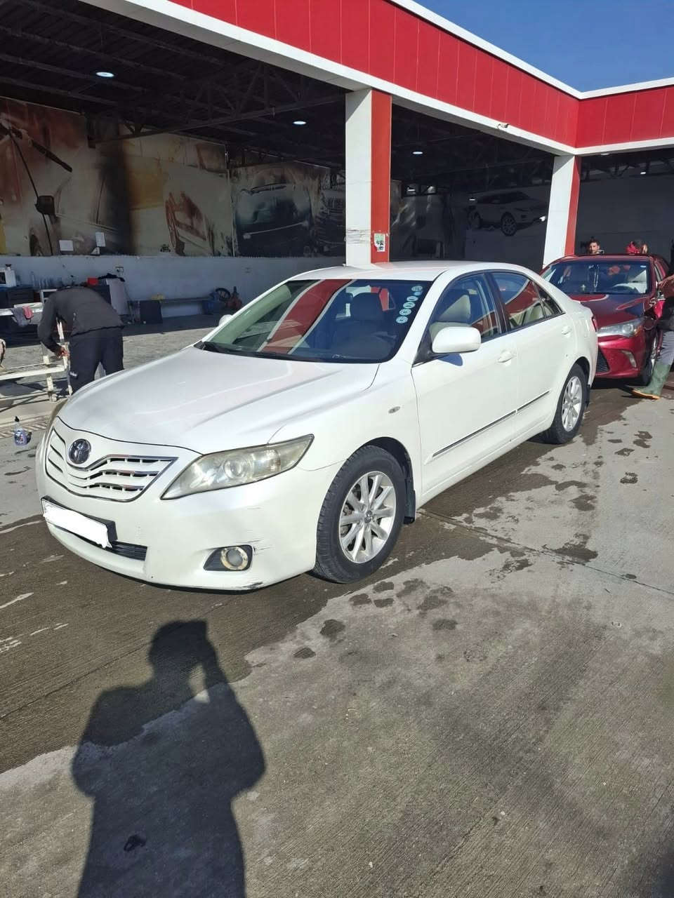 كامري ٢٠١٠ خليجي  صدفي
بس شبر من بالباب صبغ 
بدون ضرر
ماشي ٢٩٠ كيلو
كير مكينة ما مفتوح بشرط
سعر ١٣٠ و بي مجال

***********
