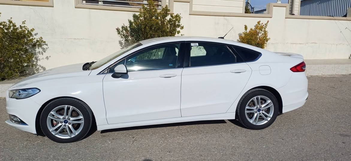 فورت فیوژن  2018 se  ٣شاشە 
مەکینە ٢.٥  مەرخوب   دوو بەسمە 
شەریکە  سەیارەکە بی دەعمە  بی سارد 
بی کرانەوە  کلینە  84 میل روشتوە  گێر مەکینە بەشەرت سەنەوی تازەیە  *********** السليمانية, العراق
