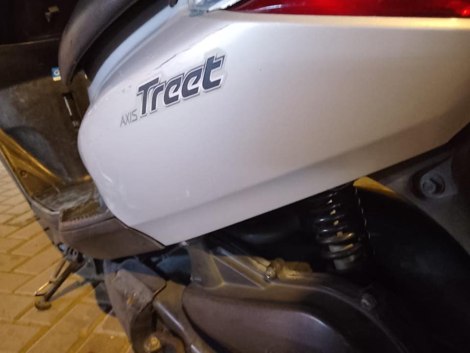 دراجة اگزز نضيفة مكينة ناعمة نوزل نگرة سلف للبيع او مراوس بإيرانية گير  اوراق بيها منفيس العنوان الشعب قرب سوگ الشيشان  السعر ٧٥٠ وبيها مجال 
***********
