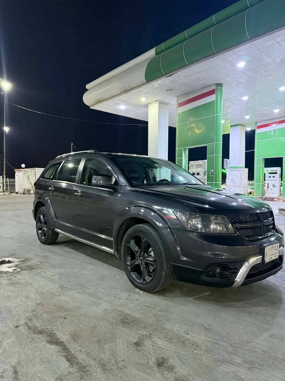 للبيع جورني ٢٠١٩فول عده الفتحه سته سلندر ***********
