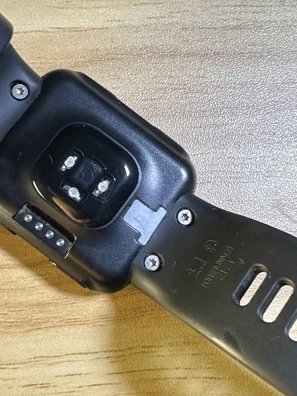 ساعه كارمن forerunner 35

الساعه مواصفاته حلوه و معروفه 

بطاريه قويه + gbs + حساب السعرات والأنشطة الرياضيه 

الساعه بحاله جديده و نظيفه وياها شاحن 

باقي الاستفسارات خاص 

متوفر توصيل كل العراق 5 

السعر 120 الف بيها مجال للشراي 🩵


**إذا كنت صاحب هذا الإعلان وتريد حذفه لأي سبب، رجاءا أرسل رسالة إلى الدعم الفني**