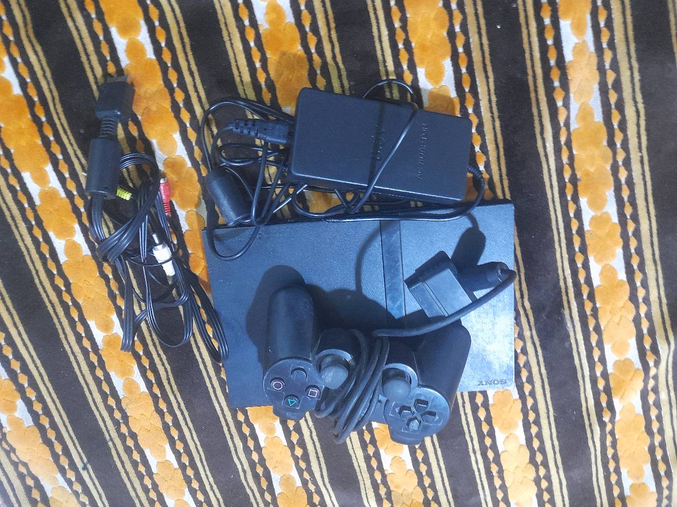 سلام عليكم بلي ستيشن ٢ اقرص ٣ ويدا ويرات تشغيل١ مكاني بغداد الكاضميه يم معمل الدبس 