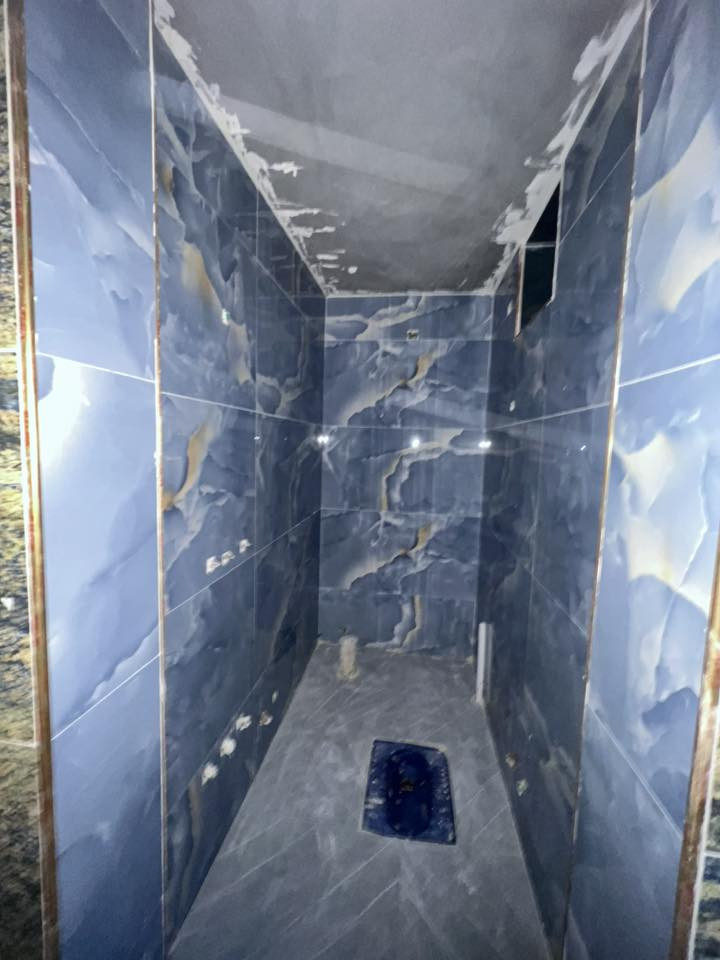 شغل سيراميك درجه اولى سيراميك كرانيت مرمر بورسلين هذا جزء من عملنه الي ينال اعجابكم انشأالله اي استفسار اتصال على هذا رقم ***********
