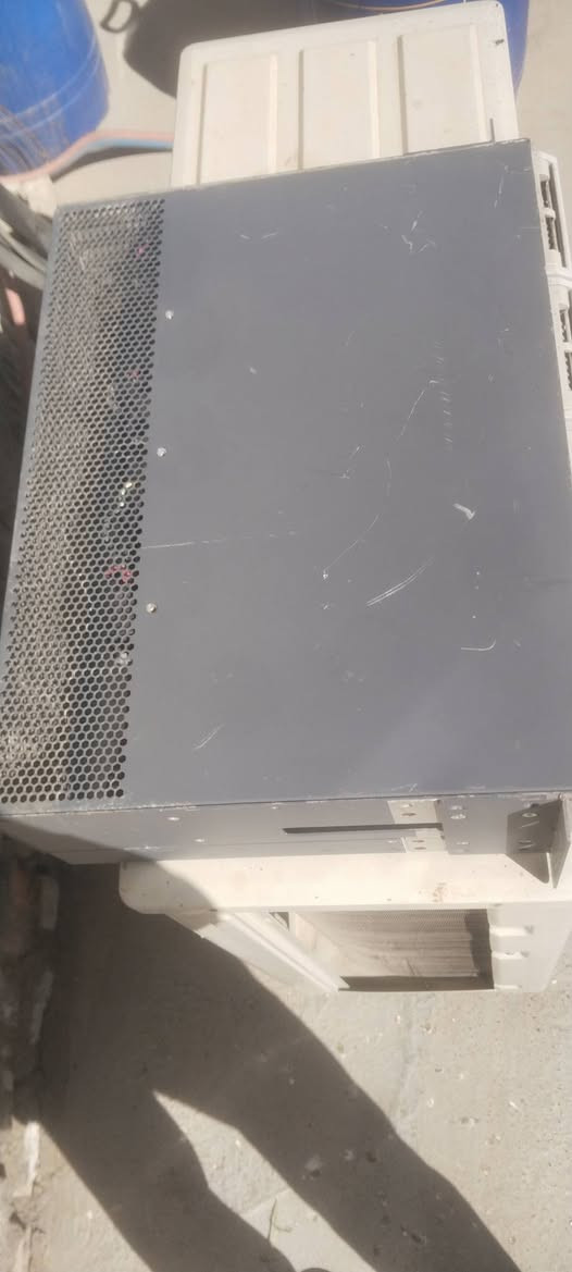 سلام عليكم جهاز باور شاحن بطاريات 150امبير  53فولت  3فيز مدخل 200الف قفل


**إذا كنت صاحب هذا الإعلان وتريد حذفه لأي سبب، رجاءا أرسل رسالة إلى الدعم الفني**