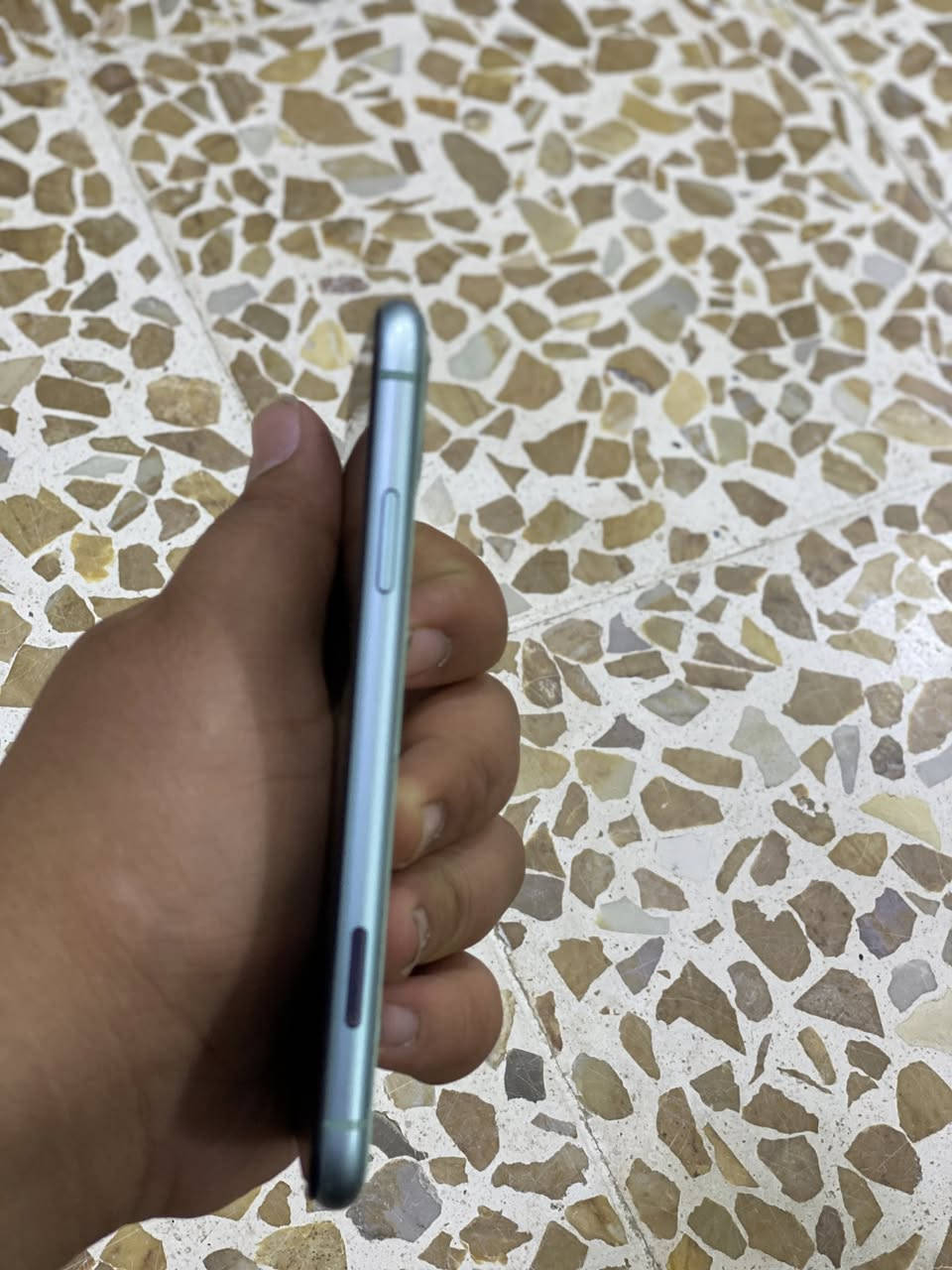 سلام عليكم
iPhone 11
ذاكرة 64
بطارية 100 
مبدل شاشة 
ضهر مبدل وبي فطر موضح بل صوره 
جهاز نضيف كدام العين 
كامرة دمعة 
تك سيم 
فيس إيدي يحتاج برمجة 
سعر 150 وبي مجال حيل بسيط 
استفسار اكثر اتصل 
*********** 
مكاني موصل ايسر

