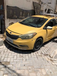 كيه فورتي هاجباك مديل ٢٠١٦ السياره مكينه جديده صار ١٠ ايام من شاده كير...
