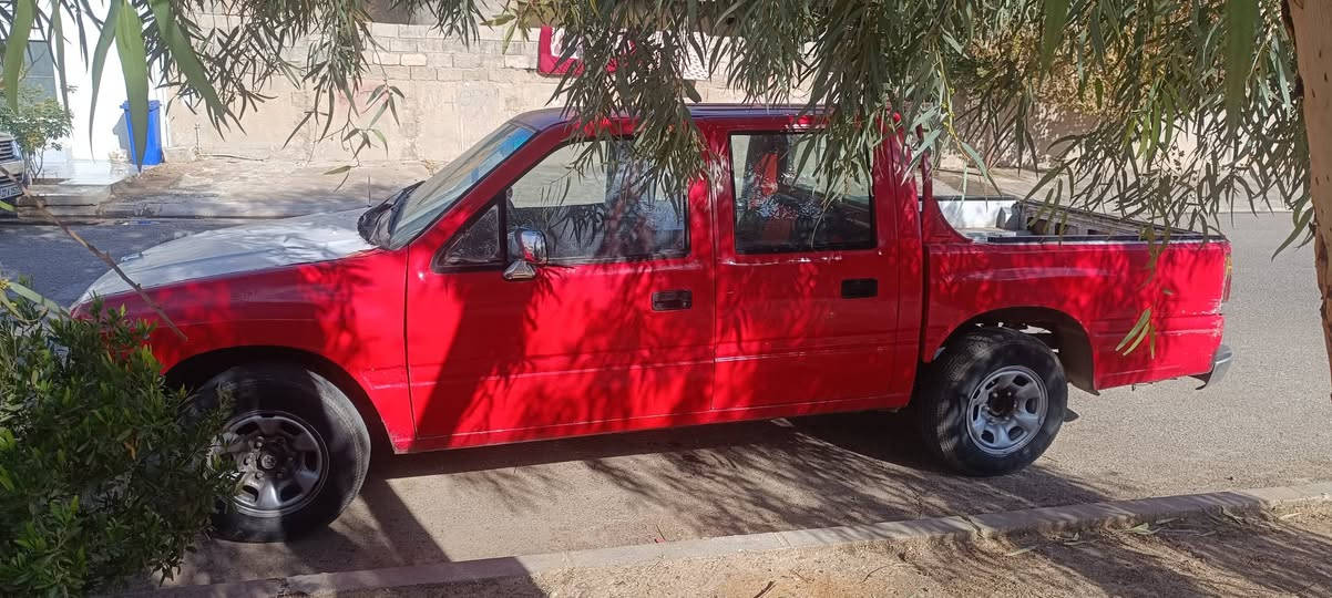 سلام عليكم بيكم دبل قماره للبيع موديل 90 كير محرك نيسان شرط لا صرف لا بخار لا تنقيص شلعه تشك الكاع رقم اربيل خصوصي شرط التحويل سعر 28 بيه مجال او مراوس حسب القناعه *********** 🌹
