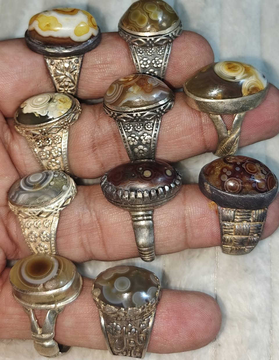 جمله فقط رجا 20 محبس سليماني و داودي فضه عراقيه قطع تحف راقيه السعر على الخاص يوجد توصيل كافة المحافظات عنواني بغداد واي استفسار مراسلتي على الخاص


**إذا كنت صاحب هذا الإعلان وتريد حذفه لأي سبب، رجاءا أرسل رسالة إلى الدعم الفني**