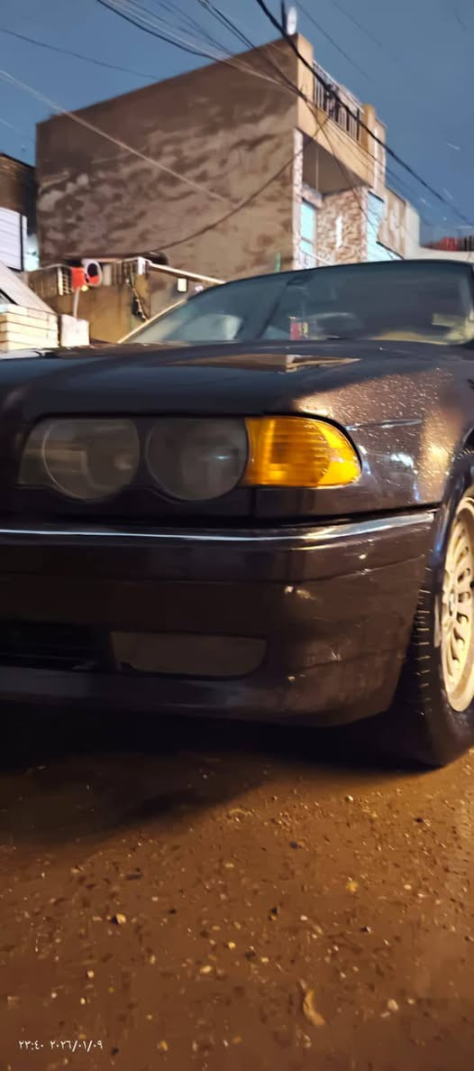 E38 740 موديل 1997  رقم واسط
السعر ٥٥ 
المكان، بغداد الدورة
***********
لتكلي شبيهه ما بيهه تعل شوف السيارة عجبتك اخذهه ما عجبتك عوفهه
