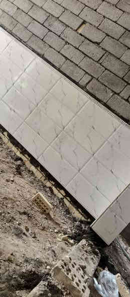 السلام عليكم  خلفه سراميك مرمر بورسلين بيات درج كربلاء المقدسة الحسينيه عطشي ***********/***********
