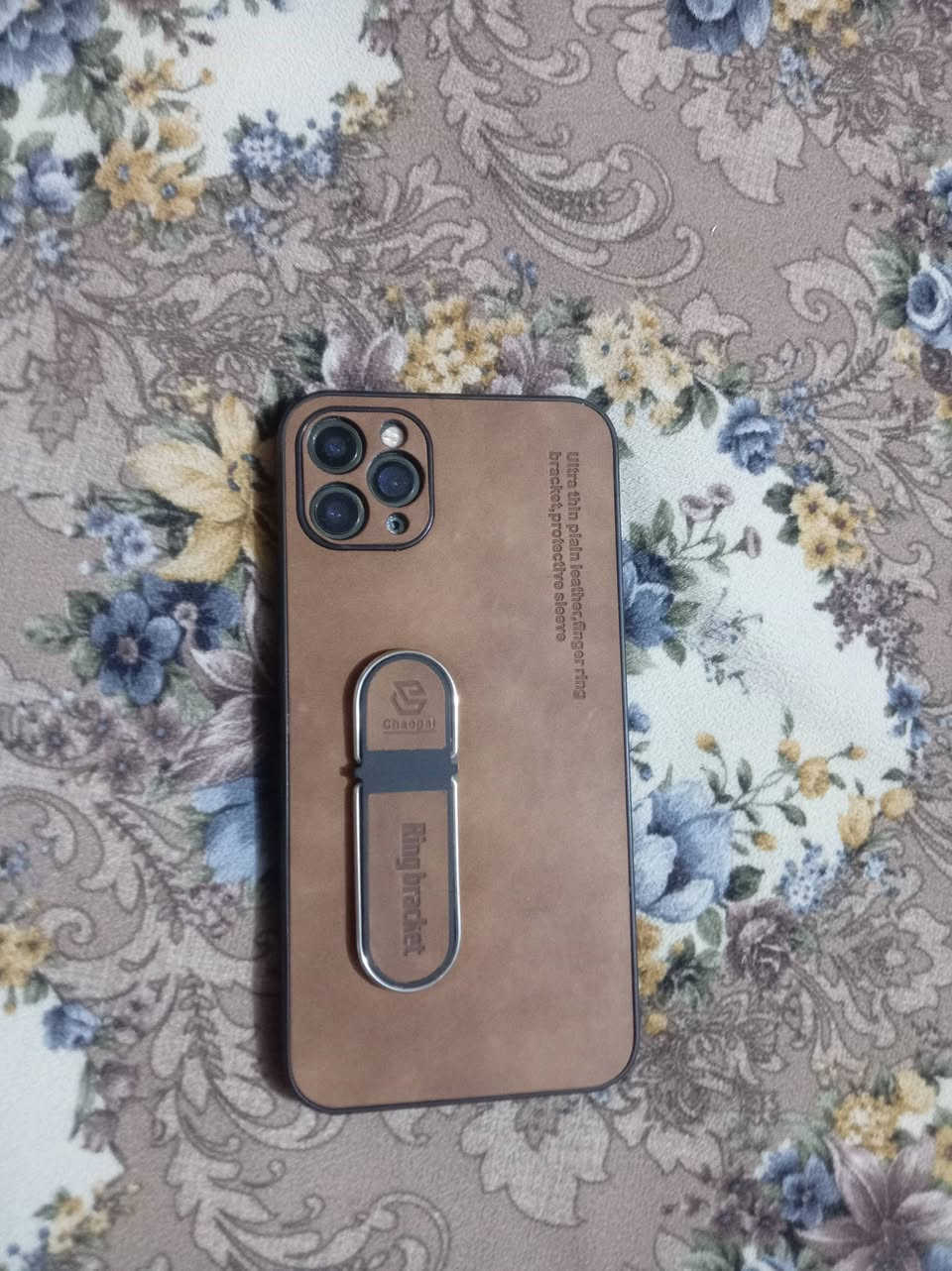 السلام عليكم ١١ برو ماكس للبيع ذاكره ٢٥٦ وبطاريه ٨٨ بي بس كسر بل ضهر السعر ٢٧٠ وبي مجال مستعجل عله البيع *********** مكاني حله ابو غرق
