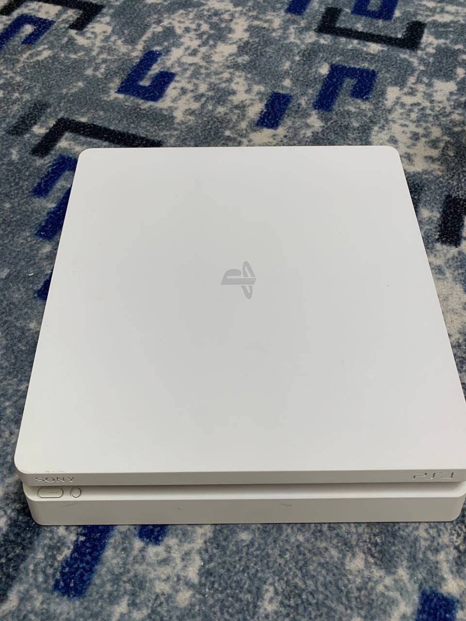 سلام عليكم بلي فور سلم مهكر نضام 12.02 نضيف كلش وانضف من صور استخدام شي قليل كامل هوه وملحقاته ويا جوستك تجاري وجوستك اصلي  بي تقريبا بال7 العاب قويات وذاكرته نص تيرا 
مكاني كربلاء البوبيات ب250 
***********
