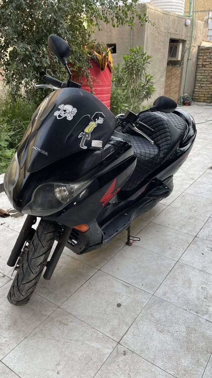 السلام عليكم 
فورزا 010 للبيع 
محرك نضيف وناعم 
يرادلها كلج خلفي ودبلاتها فاكسه
قايش وصفاك وخرز جدد
فيتبم ونوزل وبلك جدد
كهربائيات كلها شغاله
تايرات نضيفه 
كفراتها مبينه بالصور 
بانزين كله محسن ودهن اصلي 
السعر 750 وبيها مجال بسيط
مكاني ناصرية مركز 
الجاملغ الكدام يرادله بس تصليح بسيط 
والتريشه الجوه هم موجوده يرادلها تصليح


**إذا كنت صاحب هذا الإعلان وتريد حذفه لأي سبب، رجاءا أرسل رسالة إلى الدعم الفني**