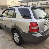 كيا سورنتو موديل ٢٠٠٨ خليجيه مصبوغه عام أثر شخوط صورهه موجوده قبل الصب...