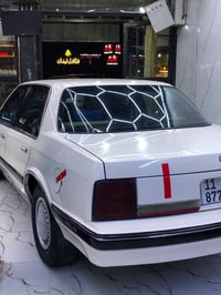 اولدز موبيل موديل 1990 سياره عند الحجي من سنه 90 يمه ع وضع شركه كهرباء...