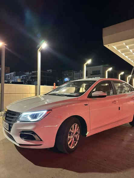 MG 5 2024 Comfort 
١٦٠٠٠کم ڕۆشتوە
هەموو گیانی بەشەرت 
هیچی پێوە نیە
بەسمە ،شاشە ، کامێرا ، ڤۆلیۆم
***********
