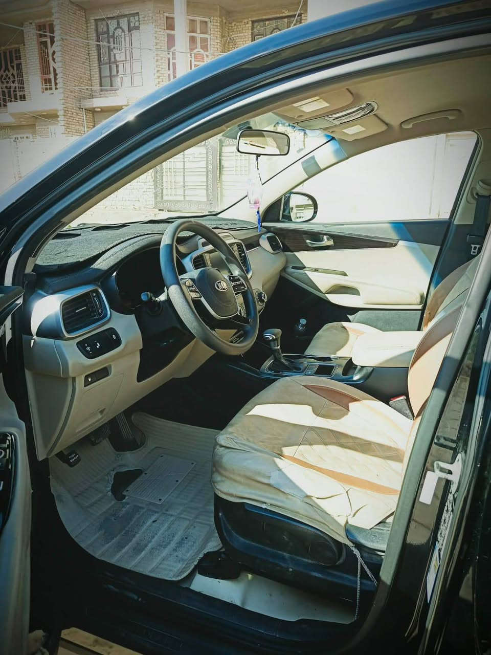 سورتو وارد 4سلندر امريكي  موديل 19 رقم واسط تحويل ثاني يوم سونارها موجود تعال شوف بعي
السياره خير من الله اتصل وبيك خير ودلل*********** السعر 145 وبيه مجال بسيط
