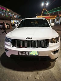 جيب لاريدو 2017.محرك 3600 ماشيه 215  ألف وقابله للزياده تشغيل عن بعد. ...