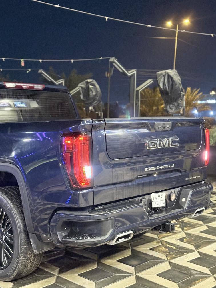 (GMC SIERRA DENALI ULTIMATE 2022)
اعلى فئه بصنفها  مختمه كلها ULTIMATE

السيارة خليجيه باب طويل بدي قصير بدون حادث بيها طخه باب الوره الصدر  بعده ممصلح السيارة ماشي٨٠  الف  

مواصفات بس الي اعرفهن 

مكينة V8 6200 

كير طرح ١٠ نمر 

٣ وضعيات قيادة 

4x4

داخل عسلي 

كشنات تدفئه +تبريد +مساج 

كشن سائق هزاز 

شحن واير ليس 

داتا شو عرض الجامة الامامية 

نظام تحذير مرور الاشخاص 

لايت اوتو 

اوتو استارت 

فتحه سلايت 

تنته كنتار اسود 

مري شفط

دوس كهرباء 

ويل كب ٢٢ 

رادار امامي

رادار خلفي 

رادار جانبي 

كامرات عدد ٦ 

حساسات خلفية +امامية

تحديد مسار 

نقطه عمياء

سايد بريك كهرباء 

بريك اوتو مانع تصادم
للبيع او مراوس حسب القناعة

***********
