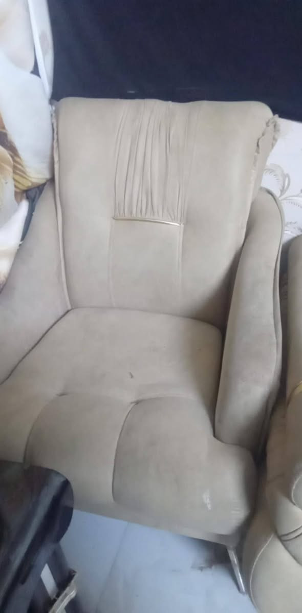 السلام عليكم ورحمة الله وبركاته عندي هذا التخم اريد ابيعه السعر ٢٥٠ وبي مجال


**إذا كنت صاحب هذا الإعلان وتريد حذفه لأي سبب، رجاءا أرسل رسالة إلى الدعم الفني**