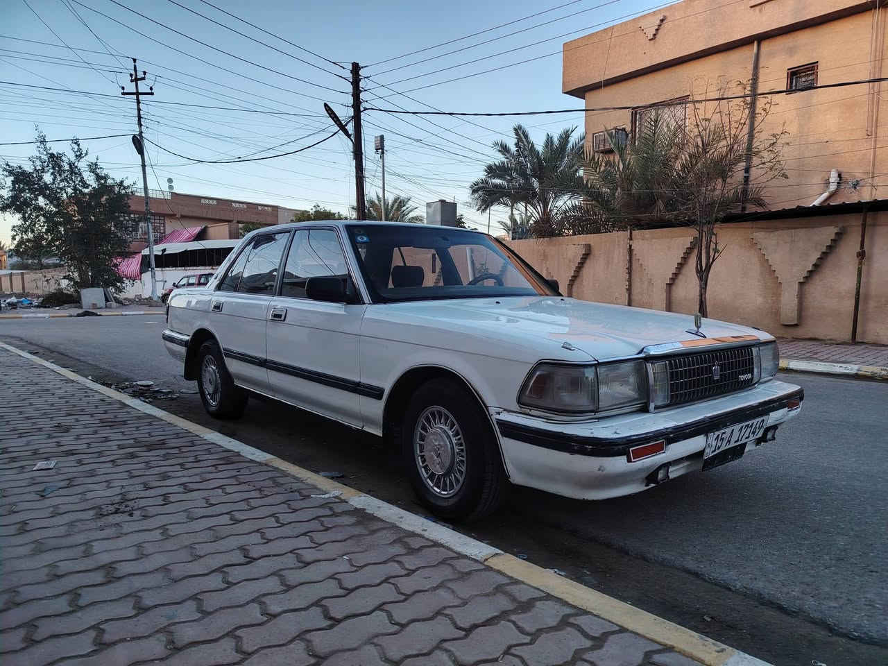 سيدان للبيع موديل91محزمه صبغ الخليج مابيها دعمه اكسل 3قطع محرك بلاد وبحالة جيده مابي صرف سعر 47وبيها مجال مكانها تكريت ***********
