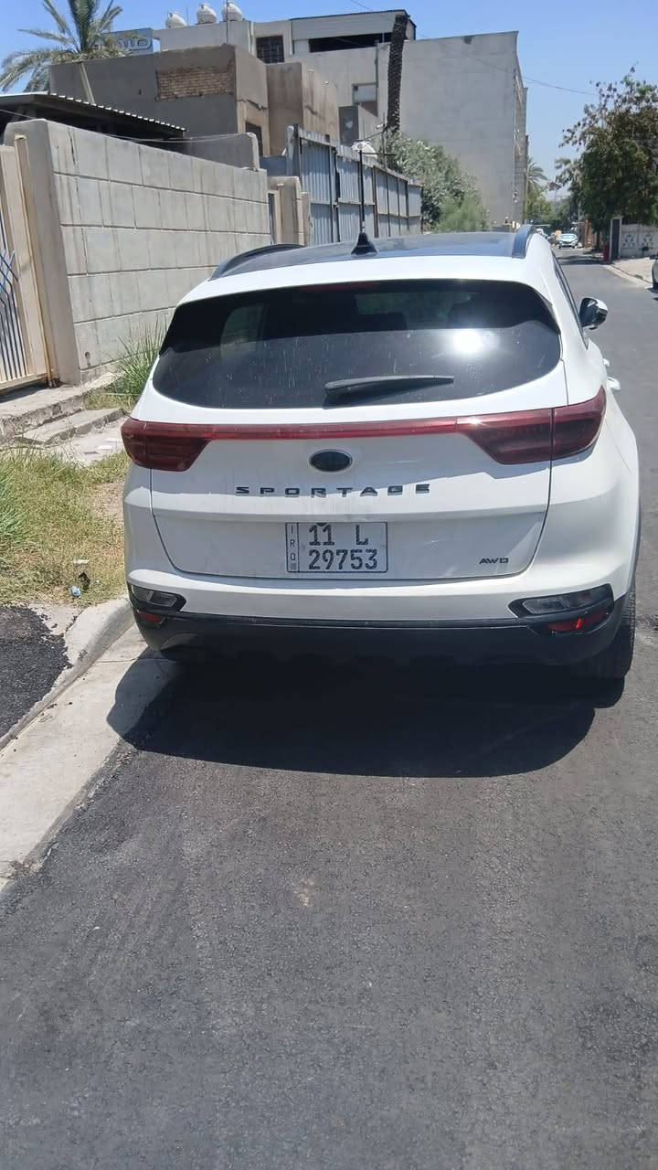 سبورتج ٢٢تحويل مباشر سياره فول ماشيه ٨٥ ماعدا صندوك كهرباء امريكيا حادثه بس دعاميه داخل اسود بيه كم طخه مو بلحديد وشويه بارد على كد شبر الباقي مكفول سعره ١٩٠ *********** بغداد الشعب

