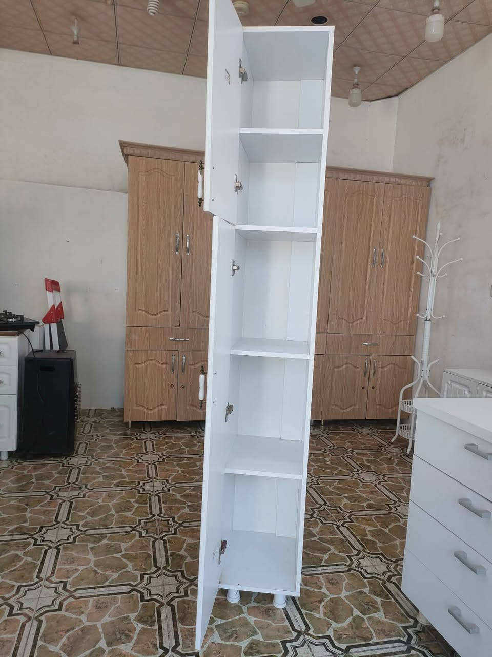 کانتۆریەک تاک قیاس35سم پانە
220بەرزە 45سم قوڵەنرخی
50هەزارباشترین مادی باڵانپرێسە
شوێن پێڵاوەکە25هەزاربۆپەیوەند
***********لەسلێمانی السليمانية, العراق
