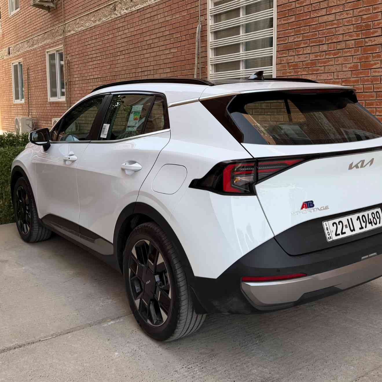 سبورتاج 2026 مرقم اربيل فول مواصفات
ضمان 5سنوات شركة اكدال 6000Km
محرك 2.0L Doch 
گير AT
هاند بريك كهرباء
LED كامل
فتحة سقف بانوراما
ويل 19
مقاعد مخمل بيج مع تدفئة 
وتحكم كهرباء كامل
صندوق كهرباء 
4 منافذ type-c
قطعتين تبريد
شاشه وسطية كبيره
مع اندرويد اوتو وابل كار بلاي
عداد ديجيتال
كامرة خلفية+حساسات خلفية+امامية

تواصل ***********
