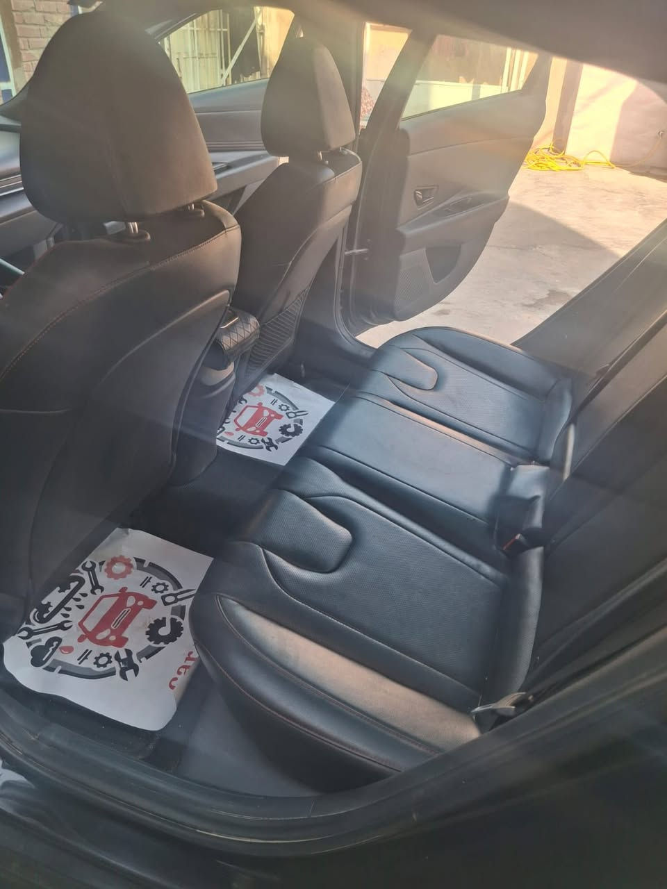 السلام عليكم بيع او مراوس النترا 2023 فول مواصفات تعال خاص ادزلك السعر والسونار مكانها الامين قرب مطعم الرياضي/ ***********
