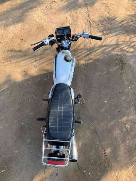 السلام عليكم
نامه كلك 
كامله دبلات كهربائيات شغاله محرك مفتوح ناعم خير من الله مجفته توها ولفات RZ كلجات جدد صالنصه هوندا2011 وياله تايكر بلاد
سعرها 350 وبيها مجال للناس الخيره .
مكان شطره -جسر ال عمار 
***********
