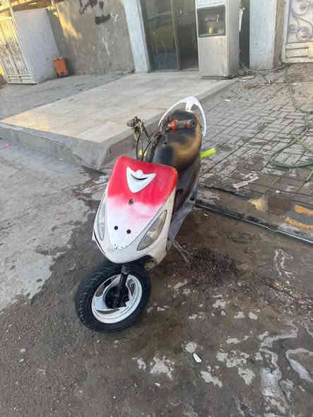 سلام عليكم 
دراجه منغولي. للبيع
صالنصه جديده
اكسنت جديد
كابريتر جديد 
ماشه جديده
ولفات جديد
بوشه 55
شلعة ومعدر فول 
بس بيه صوت ماعرف ماليش 
السعر 300 بيه مجال حك الجيه 
الرقم ***********متوفر رصيد واتساب
