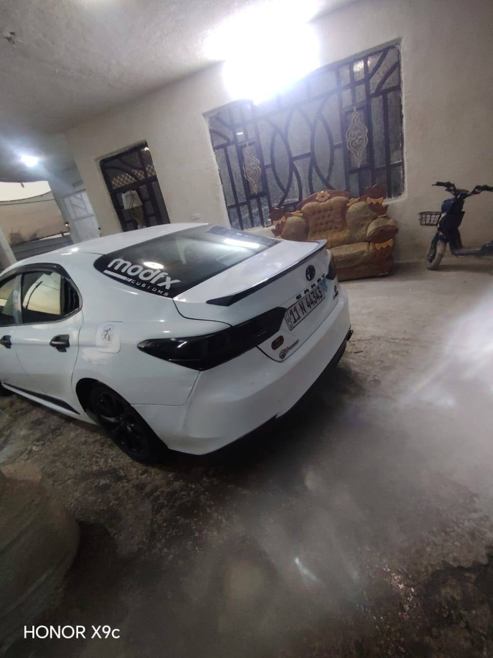 سلام عليكم من رخصة الادمن 
كامري 2018 le
وارد أمريكي 
حادث مثل ماوضح بلسونر والمنشور 
باب وبنيد  تبديل
 وباب وجاملغ صبغ ودعاميات صبغ سياره خير من الله تخم تاير وباتري جديد
 ودوشمه جديد
بكك لايت لد  كشن السائق كهرباء تحكم استيرن شاشه وكامره دواره  محرك ٢٥٠٠ بانزين فقط سياره بسمي بغداد سنويه لل٣١ 
السعر 165$وبيهامجال مكاني بغداد قرب مرور التاجيات هاتف *********** 
***********حامد
