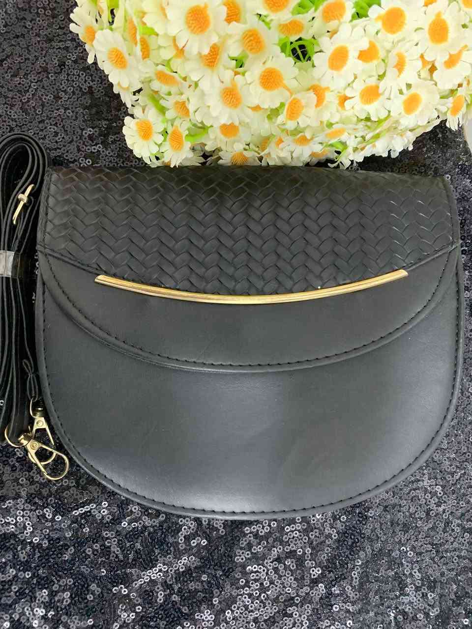 جنط بالة أوربية درجة أولى 😍😍
إذا مو درجه أولى رجعوها
 بأسعار مناسبة وتوصيل لكافة محافظات العراق


**إذا كنت صاحب هذا الإعلان وتريد حذفه لأي سبب، رجاءا أرسل رسالة إلى الدعم الفني**