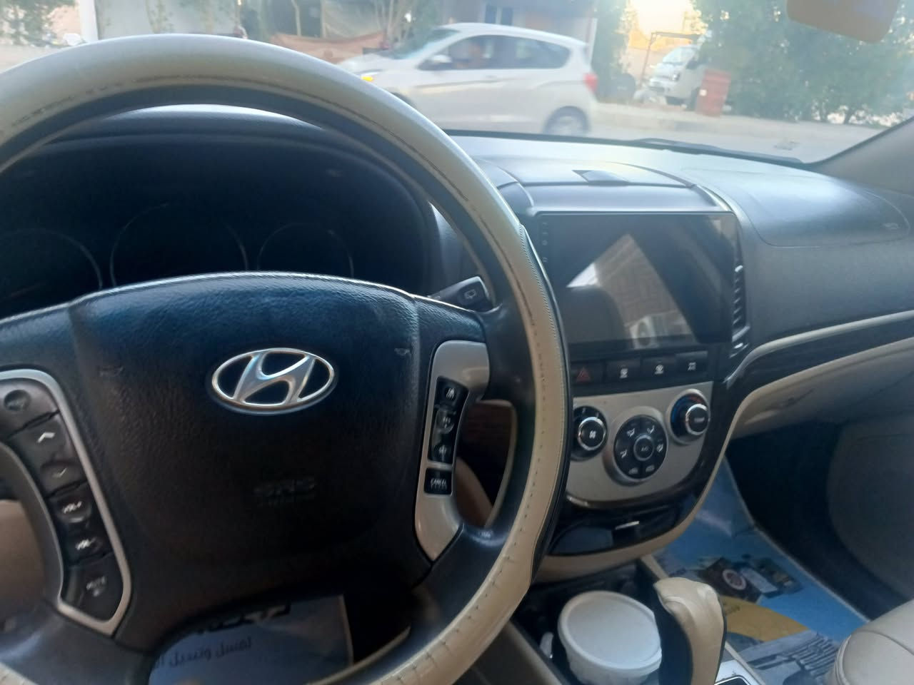 السلام عليكم
سياره سنتافي خليجي6سلندر موديل 11 رقم بغداد جديد سنويه 2030
الشركه العامه فول مواصفات 
7راكب3قطغ تبريد 
مكفول كفاله عدا بارد بلباب 
4ويل شاشة كامره دواره ثلاجه تحكمات مري شفط 
السعر 150$
مكان كربلاء 
الاتصال
***********
***********
