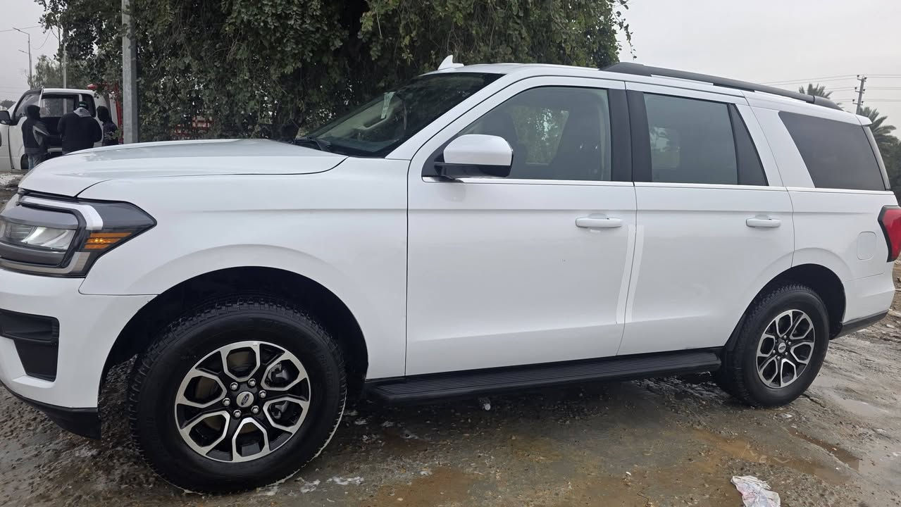 فورد اكسبديشن ٢٠٢٤ بغداد بسمي تحويل مباشر فول مواصفات ماشيه ٣٢ ميل مكان بابل مشروع بابوكيان السعر ٢٨ الف وبيه مجال ***********
