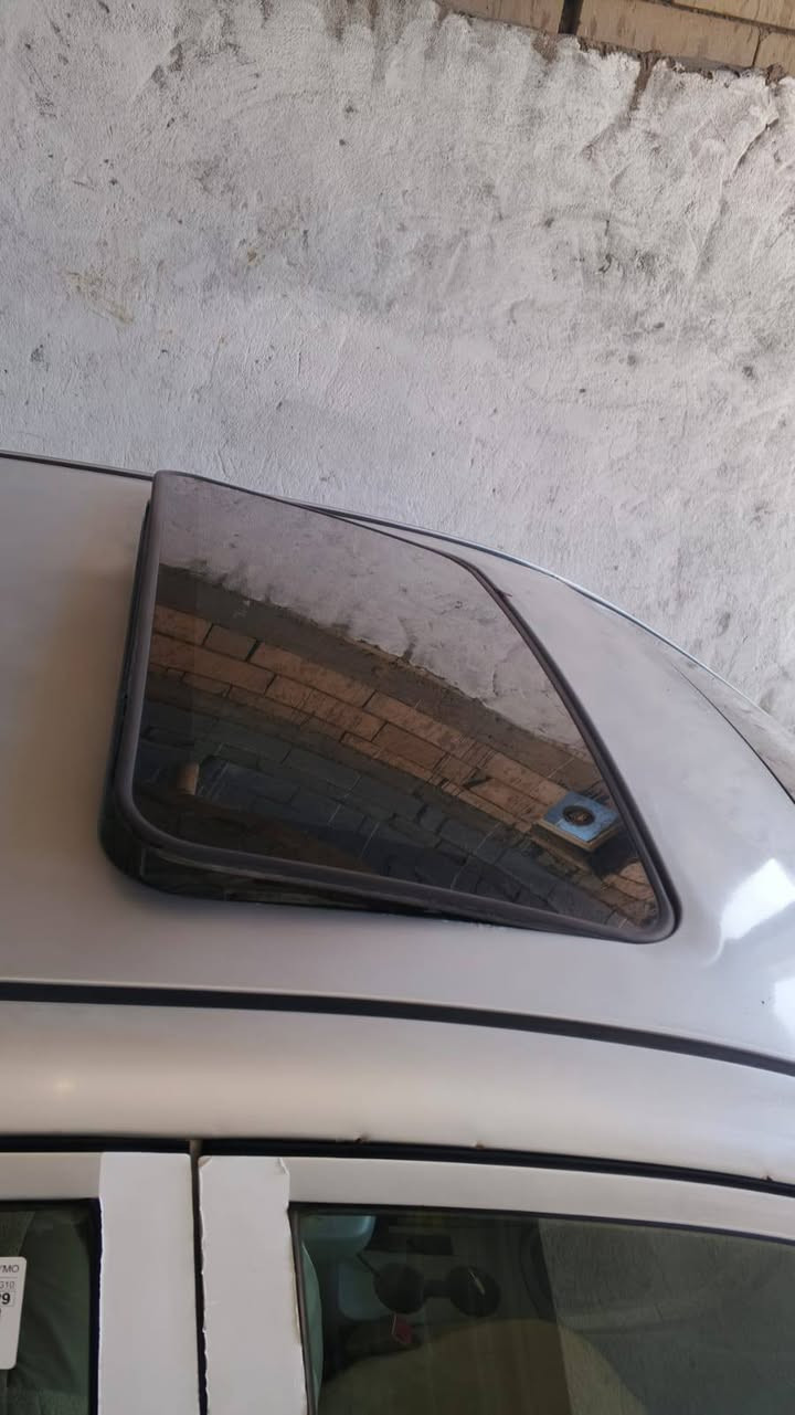 السلام عليكم بيوايدي مديل 13 كير عادي مكان  بصره كرمت علي السعر 30وبيهه مجال إنه مكلف بلنشر ‏‪***********‬‏
