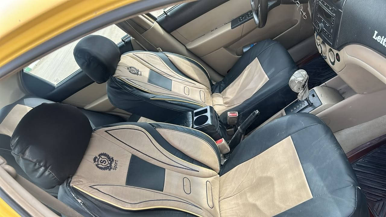 سلام عليك افيو موديل 11سيار نضيفه حداديه وتخم تاير وكهربائيات جداد تبريد ثلاجه  مامصبوغه سياره على وضع الشركه داخلها نضيف كير مكينه نضاف سياره بسمي شرط كبل داور كبل عقد مروري سياره ما مشتغلين بيها تكسي بيت دوام دوام بيت نضيفه مكان بابل شارع 60 الملاحضه بيها ضربه بصيطه بل جنطه ومصلحه يعني ما واصل الحوض ابد السعر 56رقمي ***********ما متواجد فيس ها خليجي محرك مفتوح المرغوب الف 1600
