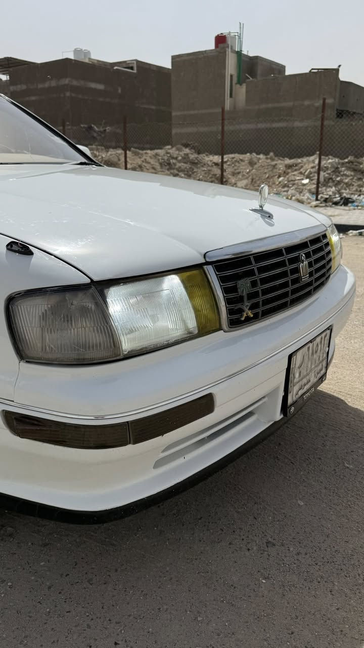 السلام عليكم للبيع فقط تويوتا كراون بطه لون ابيض موديل 2000 اصل رقم بصره سنويه منتهيه راعيها يريد تحويل تأخذها كبل تحول السياره نظيفه جداً توها طالعه من الصبغ وشرط صبغ اقوه شي بالسوك مكينه 2500 السياره تخم تاير جديد باتري جديد مكينه وكير وحداديه شرط الفحص السياره كفاله من ضربه وكص ونقل جثه وعيب شرعي سياره متعوب عليها بشكل مو طبيعي غرفتها دوشمه قرميدي ع أيدي كلفتني مليونين شغل كله اصلي لايت زنون كشن كهرباء ويل بلادي شاشه بلوتوث سماعات دمام سياره ناعمه وتخبل واتحده اكو بطه بهيج نصبه وهيج داخل وشغل اصلي مو تلزيك وبالعافيه ع الياخذها السعر 75 ورقه وبيها مجال قليل وهذا رقمي *********** مكاني بصره
