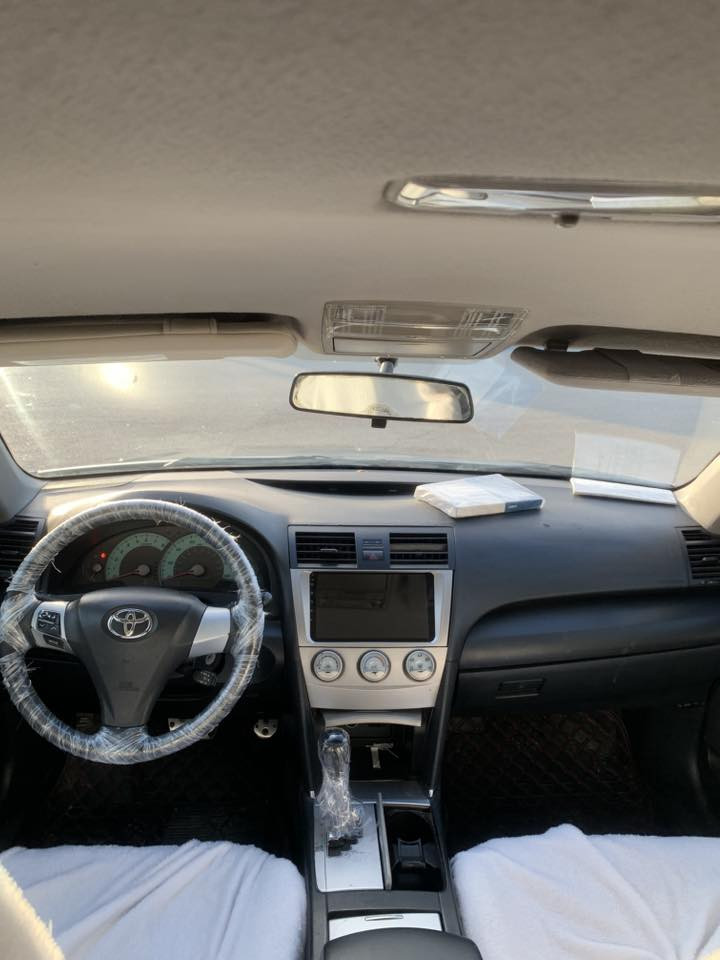 تۆیۆتا کامری ٢٠١١ بیلاد سپۆرت se
سەنەوی تا ٢٠٢٩ تازەیە
ڕەنگی نەوتی
سوکان پەپولە 
سوکان ڤۆلیۆم
ئاوێنە کارەبا
کوشن کارەبا
شاشە ئایپاد
‏ABS
لایت عەدەسە و لید و ناو ڕەش
لایت ئۆتۆ
گێچ زینۆن
تازە ڕۆن و ھایدرۆلیکی گێرم بۆ گۆڕیوە 
گێڕ و مەکینە بە شەرت نەکراوەتەوە
سەوتی دیجیتاڵی ھەیە بە ساردی 
200 ھەزار ھەقیقی ڕۆیشتووە 
بەس بۆنیتی بۆیاخە
١١٧ وەرەقە و مەجال

ژ.م:***********
