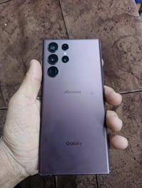 S22الترا   ذاكره 256  شريحه وحده   ياباني   الجهاز نظيف كلشي  مابي اي ...