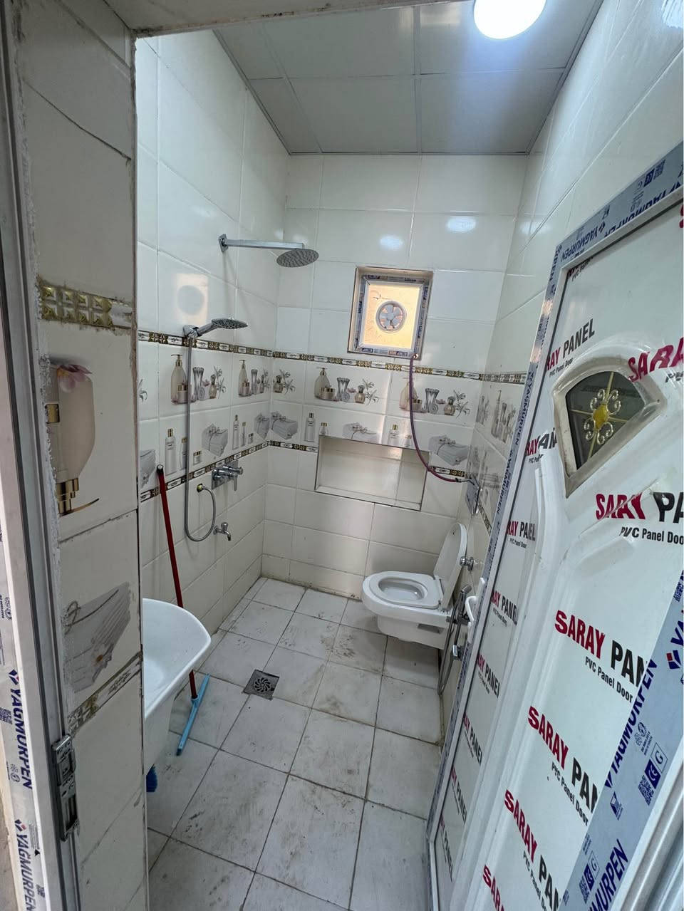 دار حديث بناء جديد للايجار مؤثث يحتوي 4 نوم 4 حمام هول و مطبخ مؤثث درجة اولى العنوان الزعفرانية حي الامانة لمزيد من الصور و التفاصيل الاتصال مع المالك مباشر بدون وسيط ( ***********/*********** سيد علي الحسيني
